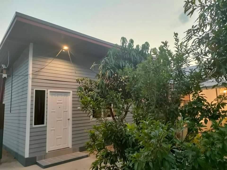 Hotel King Fa House Mae Sot Exterior foto
