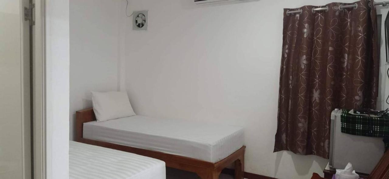 Hotel King Fa House Mae Sot Exterior foto