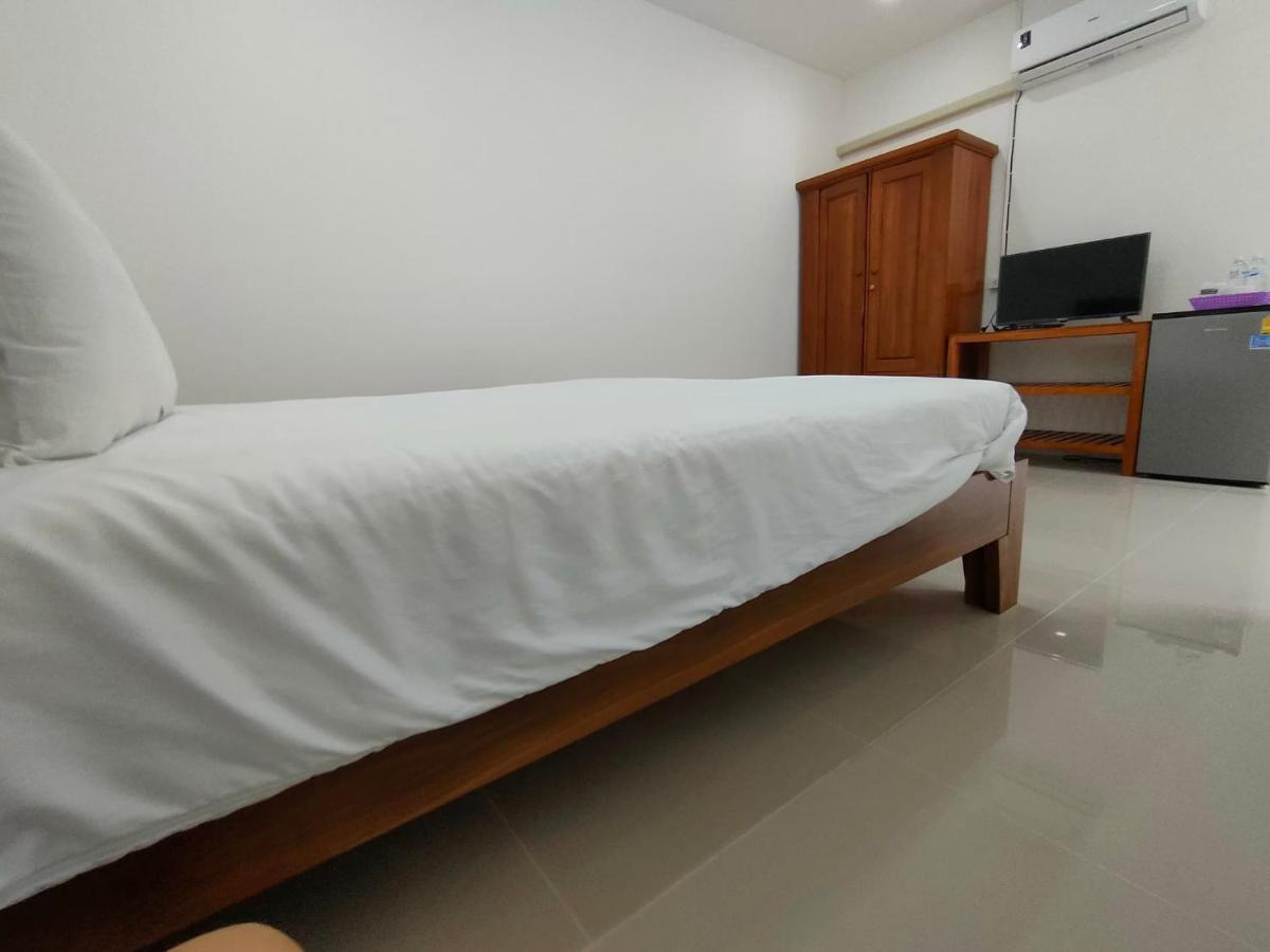 Hotel King Fa House Mae Sot Exterior foto